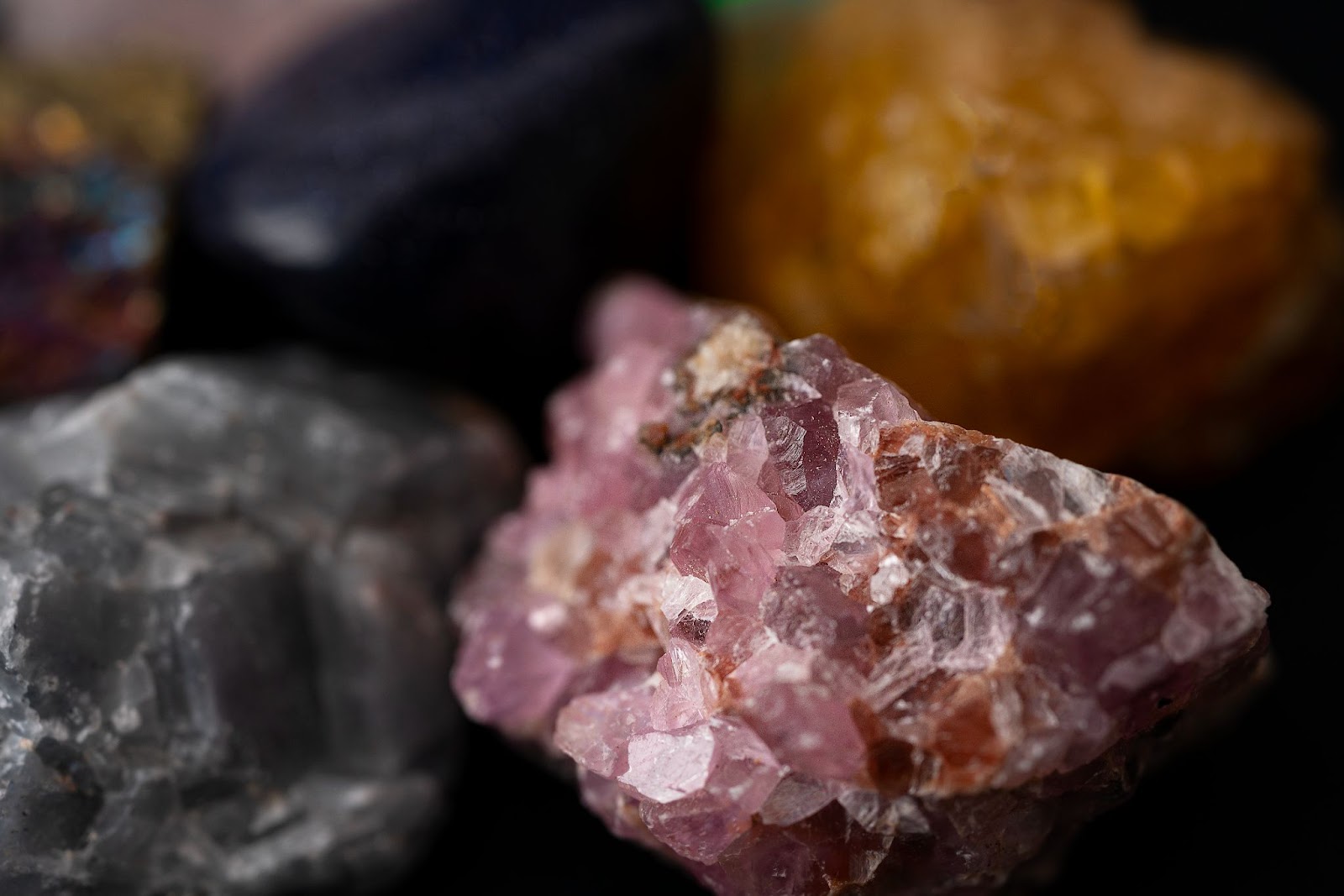 How to Identify Diamond Rocks?